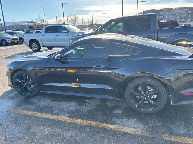 2021 Ford Mustang GT Premium photo 4