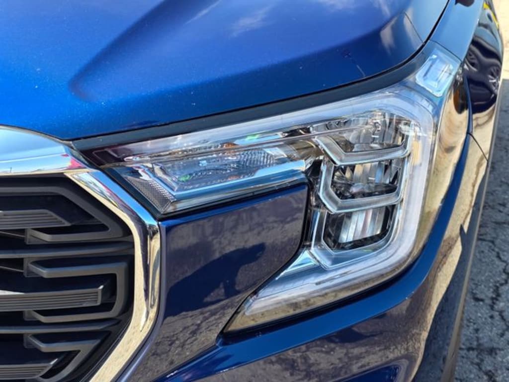 Used 2023 GMC Terrain SLE SUV