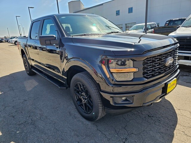 2025 Ford F-150 STX photo 4