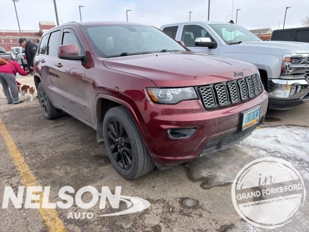 Used 2020 Jeep Grand Cherokee Laredo SUV
