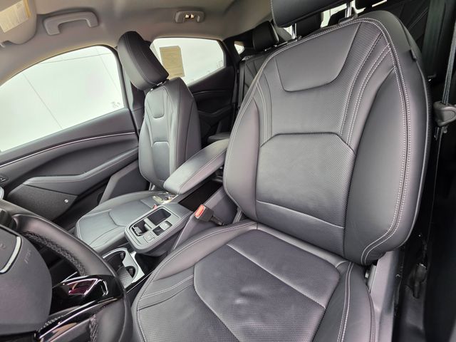 2025 Ford Mustang Mach-E Premium - Photo 24