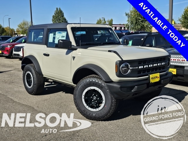 2025 Ford Bronco 2-Door Base's photo