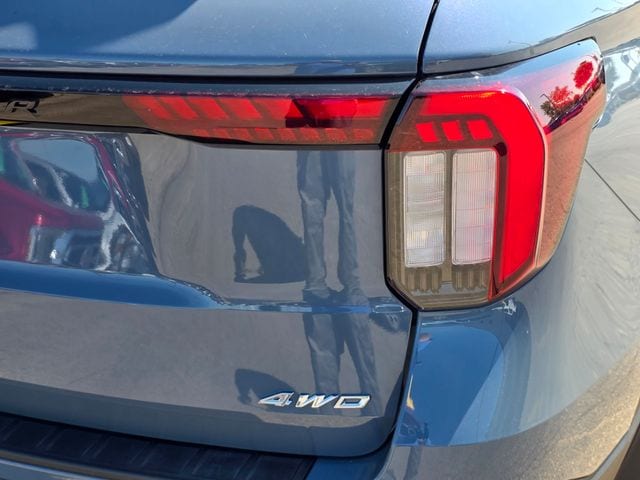 2026 Ford Explorer ST-Line - Photo 10