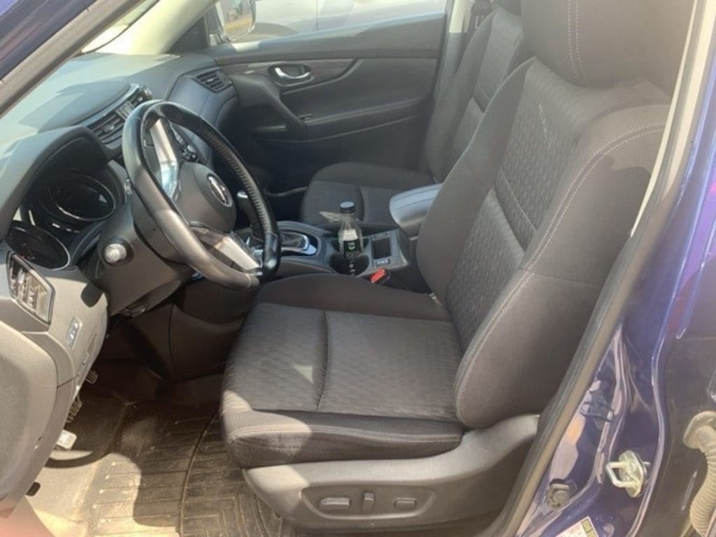 Used 2020 Nissan Rogue SV SUV