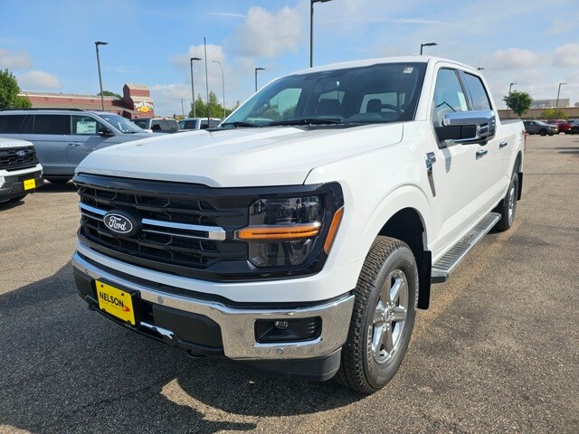 2025 Ford F-150 XLT photo 2