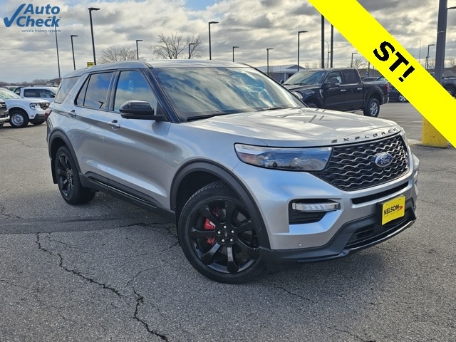 2021 Ford Explorer ST's photo