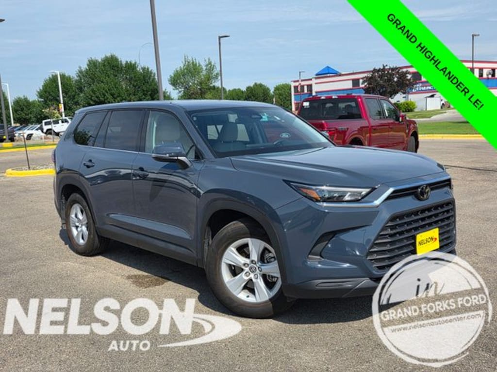 Used 2025 Toyota Grand Highlander LE SUV
