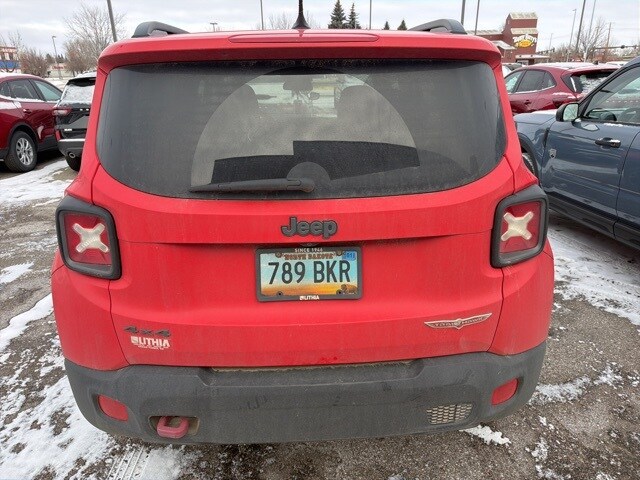 2016 Jeep Renegade Trailhawk photo 3