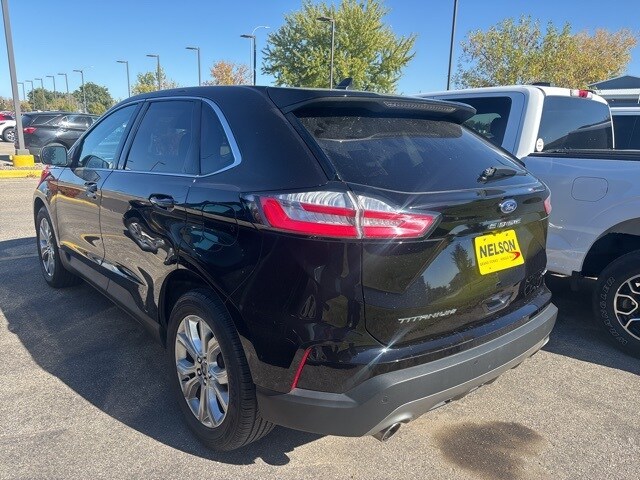 2024 Ford Edge Titanium photo 4