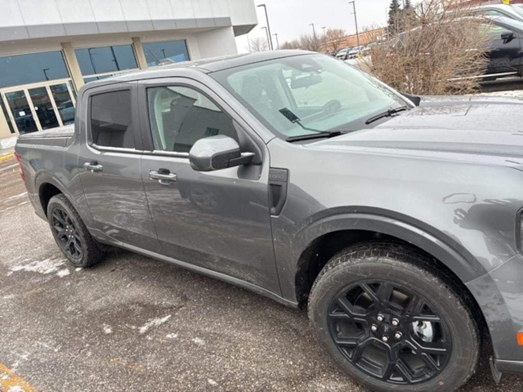 Used 2025 Ford Maverick Lobo Standard Truck SuperCrew