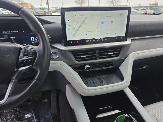 2025 Ford Explorer Platinum - Photo 18