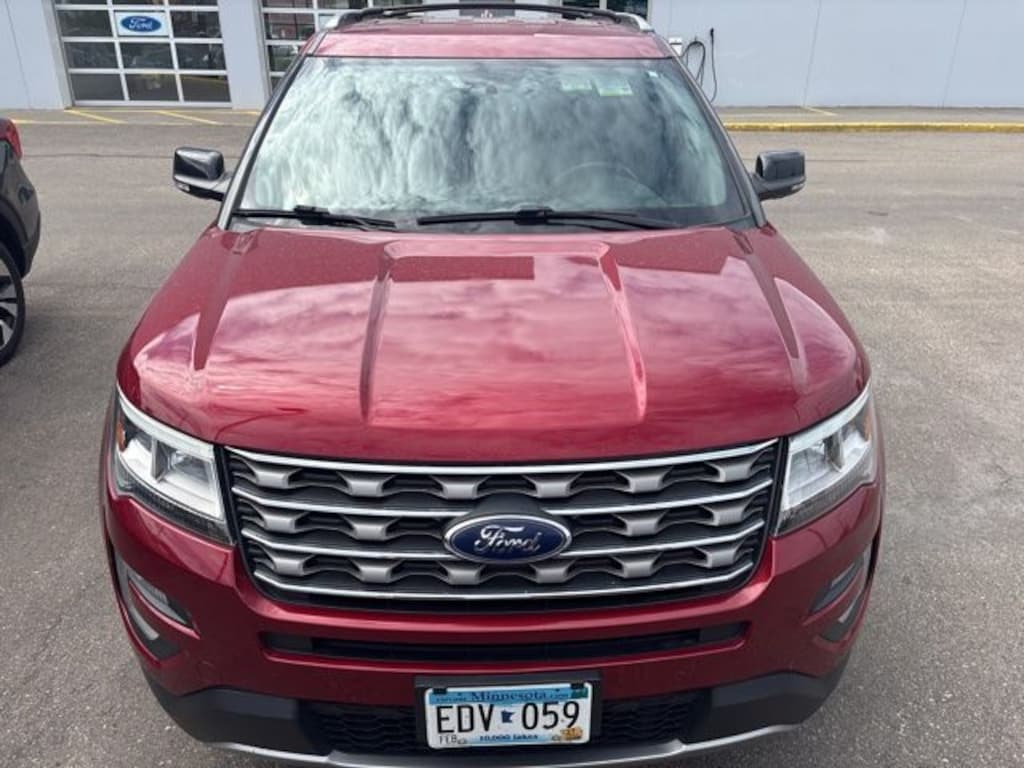 Used 2017 Ford Explorer XLT SUV