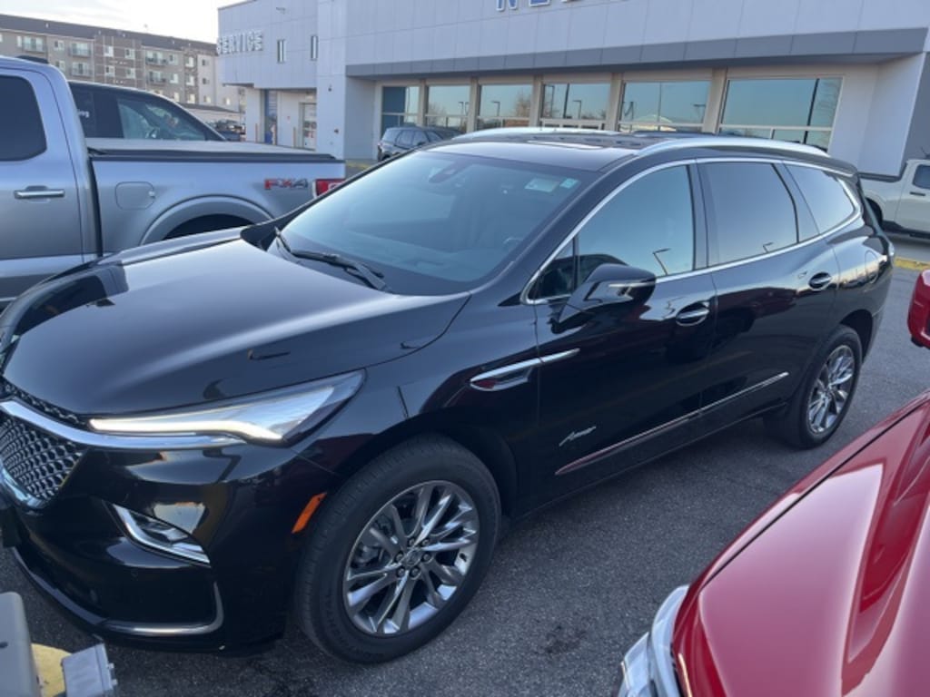 Used 2024 Buick Enclave Avenir SUV