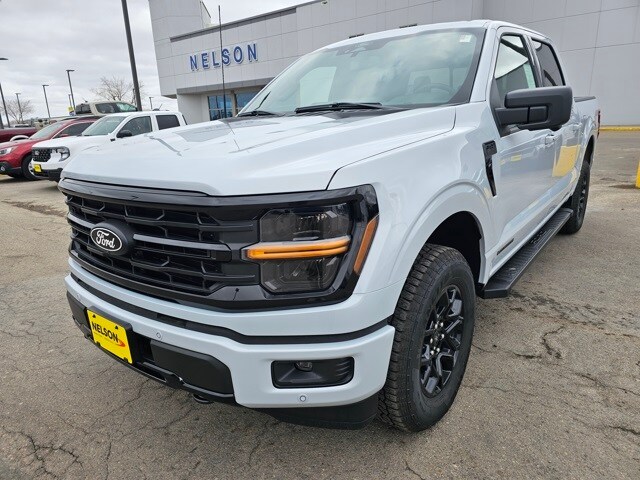 2025 Ford F-150 XLT photo 2