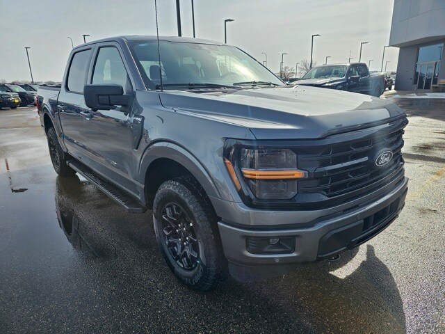 2025 Ford F-150 XLT photo 4