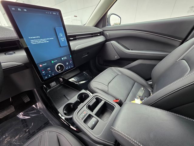 2025 Ford Mustang Mach-E Premium - Photo 23