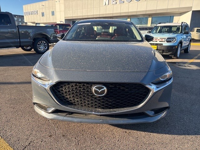 2025 Mazda Mazda3 2.5 s Carbon photo 2