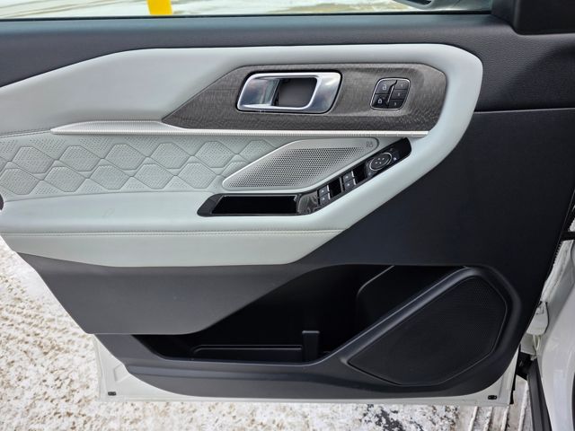 2025 Ford Explorer Platinum - Photo 21