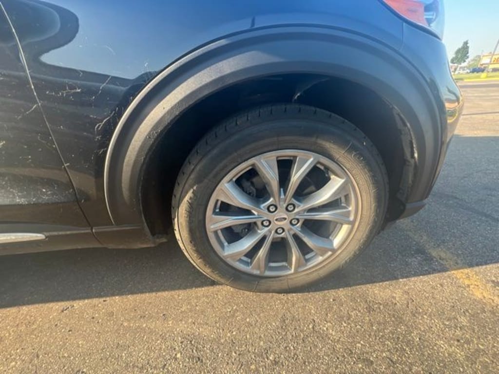 Used 2022 Ford Explorer XLT SUV