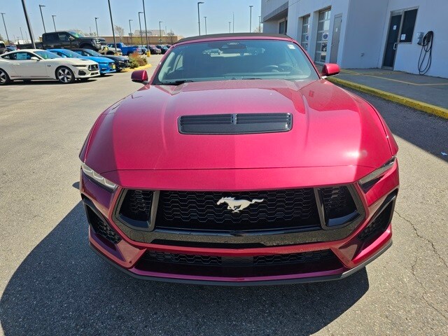 2025 Ford Mustang GT Premium Convertible photo 4
