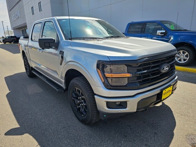 2025 Ford F-150 XLT photo 4
