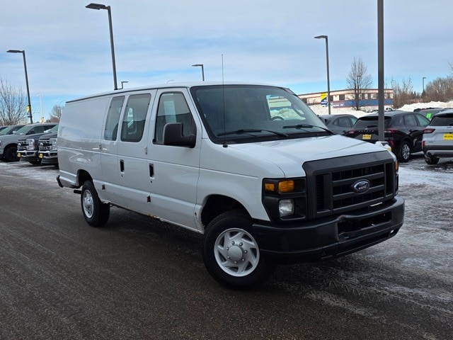 2009 Ford E-Series Econoline Van Commercial's photo