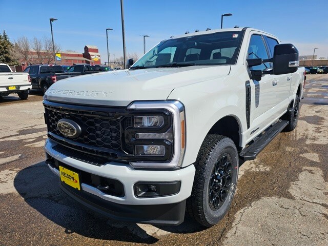 2025 Ford F-250 photo 2