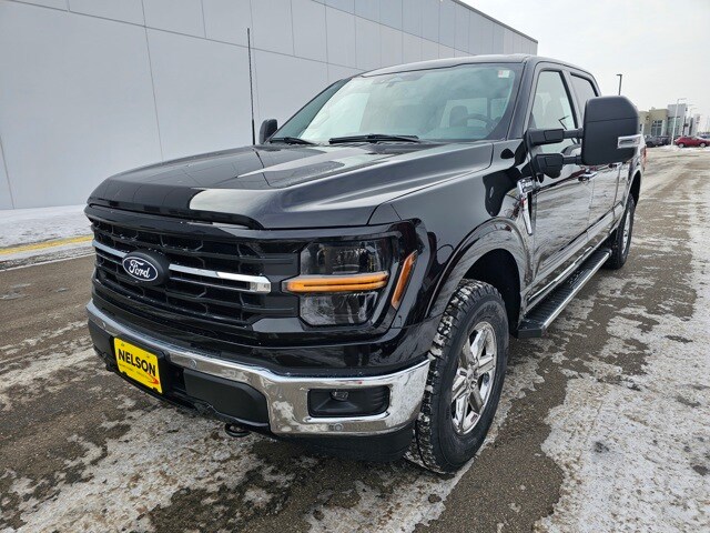 2025 Ford F-150 XLT photo 2