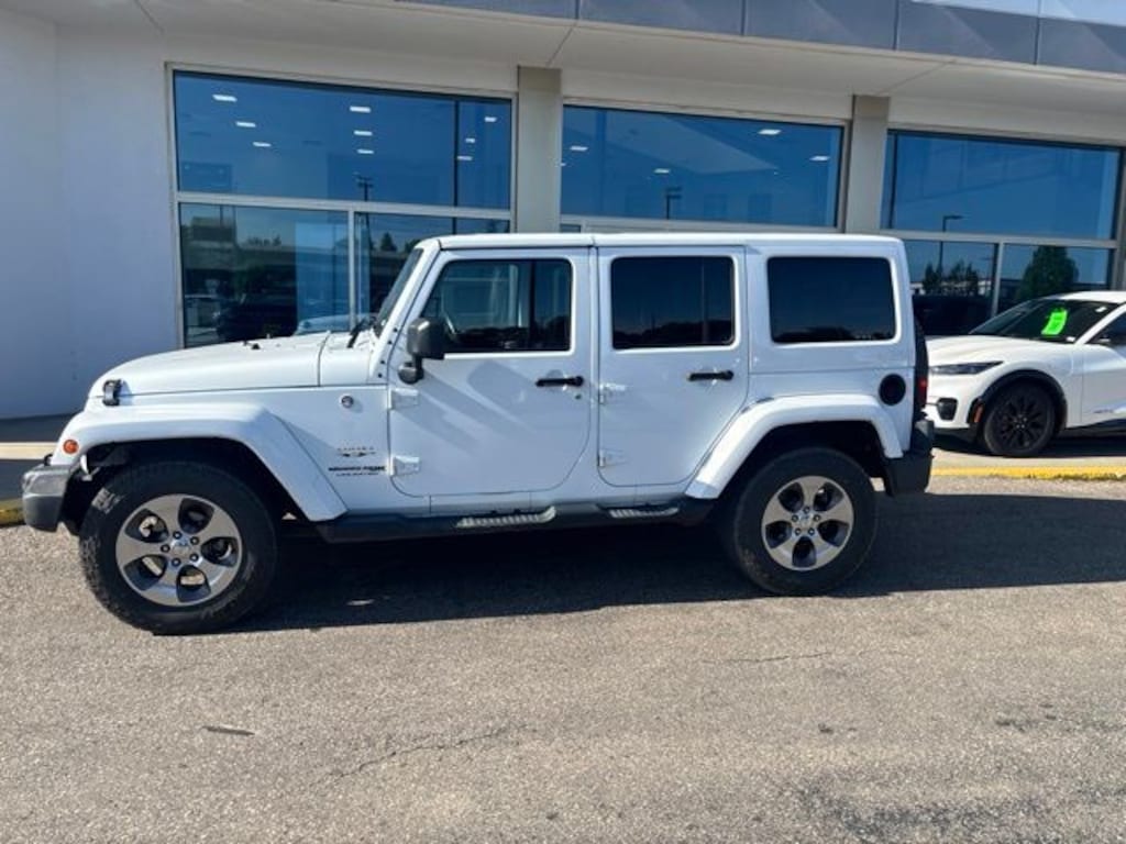 Used 2018 Jeep Wrangler JK Unlimited Sahara 4x4 SUV