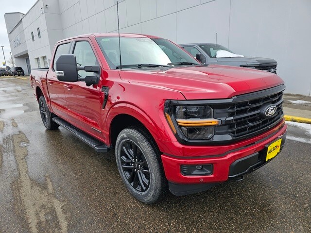 2025 Ford F-150 XLT photo 4