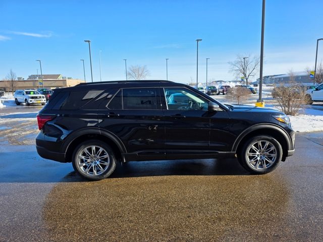 2026 Ford Explorer Active - Photo 6