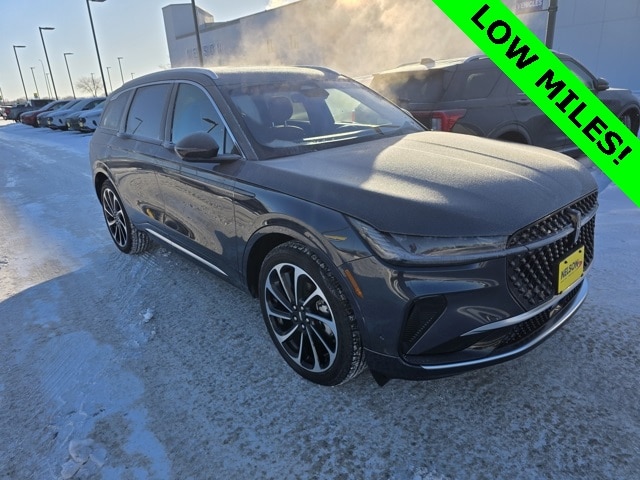 2024 Lincoln Nautilus Black Label photo 4