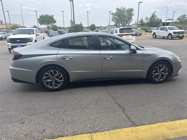 Used 2021 Hyundai Sonata SEL with VIN 5NPEF4JA8MH091837 for sale in Grand Forks, ND