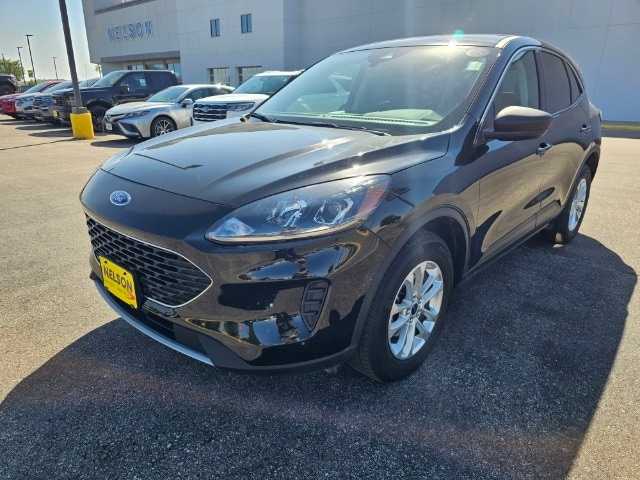 Used 2022 Ford Escape SE with VIN 1FMCU9G63NUB23755 for sale in Grand Forks, ND