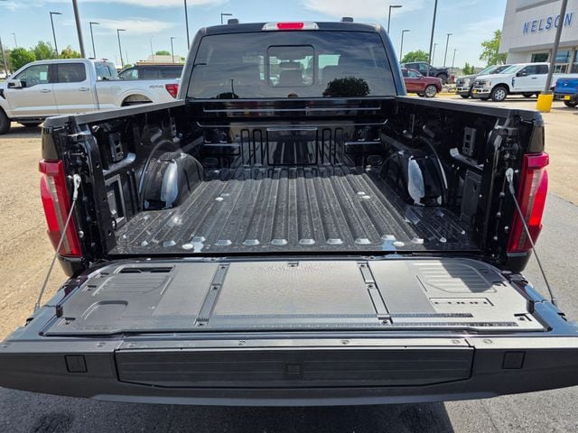 2026 Ford F-150 XLT - Photo 13