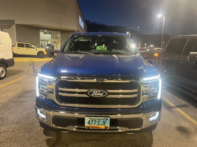 2024 Ford F-150 Lariat photo 2