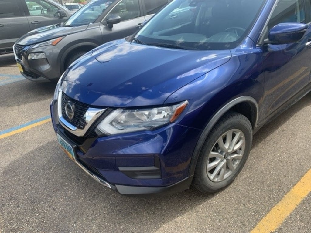Used 2020 Nissan Rogue SV SUV