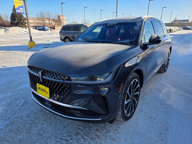 2024 Lincoln Nautilus Black Label photo 2