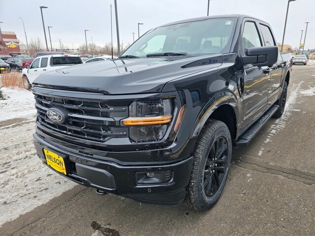 2025 Ford F-150 XLT photo 2