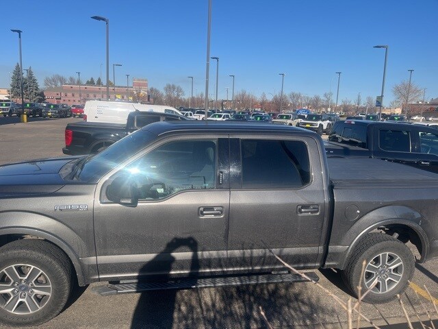 2015 Ford F-150 XLT photo 3