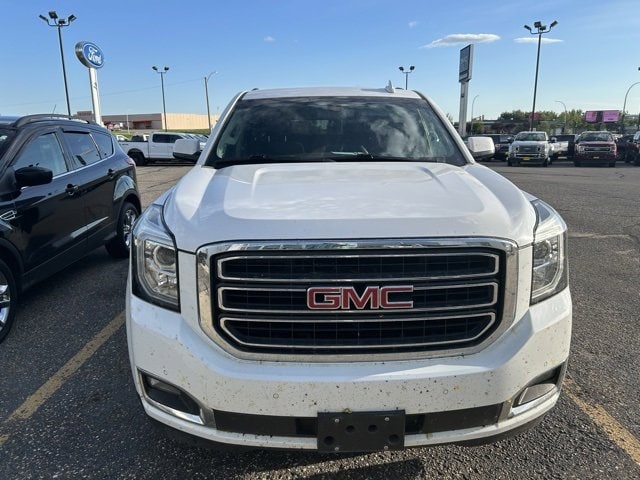 Used 2019 GMC Yukon XL SLE with VIN 1GKS2FKCXKR122154 for sale in Fergus Falls, Minnesota