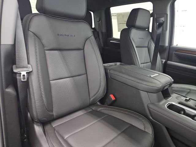 2026 GMC Sierra 3500HD Denali - Photo 13