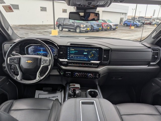 Used 2022 Chevrolet Silverado 1500 LTZ with VIN 1GCUDGED1NZ597334 for sale in Fergus Falls, Minnesota