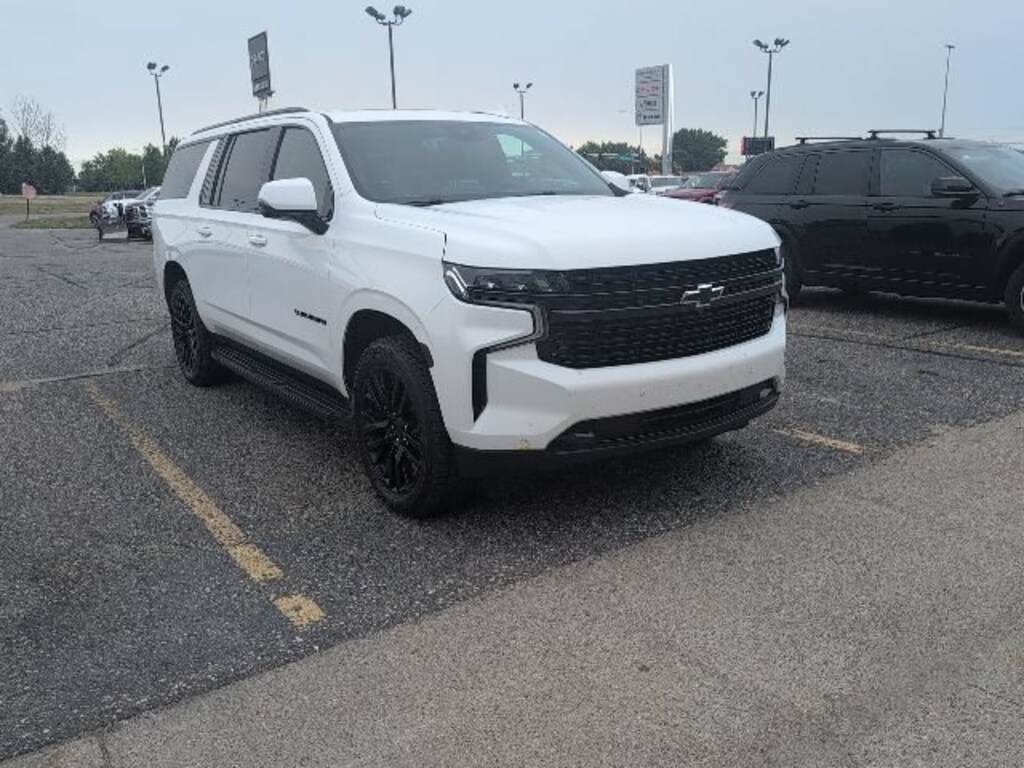 Used 2024 Chevrolet Suburban RST SUV