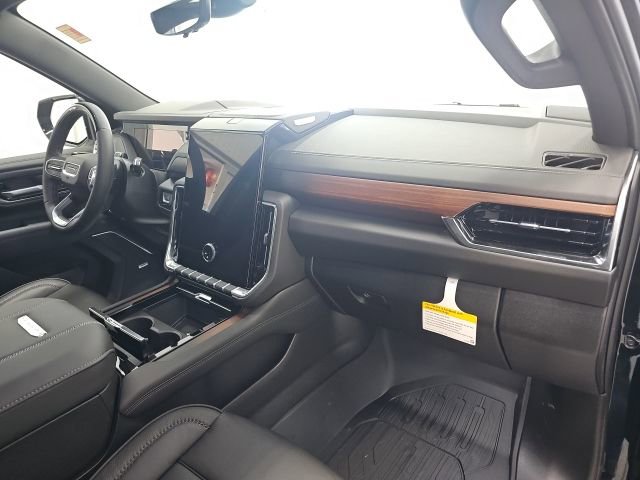 2026 GMC Yukon XL Denali - Photo 11