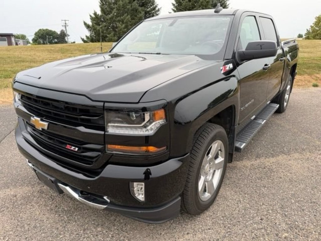 Used 2018 Chevrolet Silverado 1500 LT Truck Crew Cab