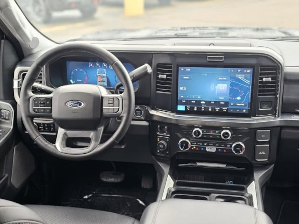 Used 2025 Ford Super Duty F-350 SRW Lariat Truck Crew Cab