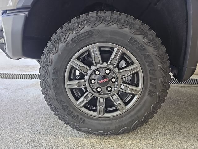 2026 GMC Sierra 1500 AT4X - Photo 25