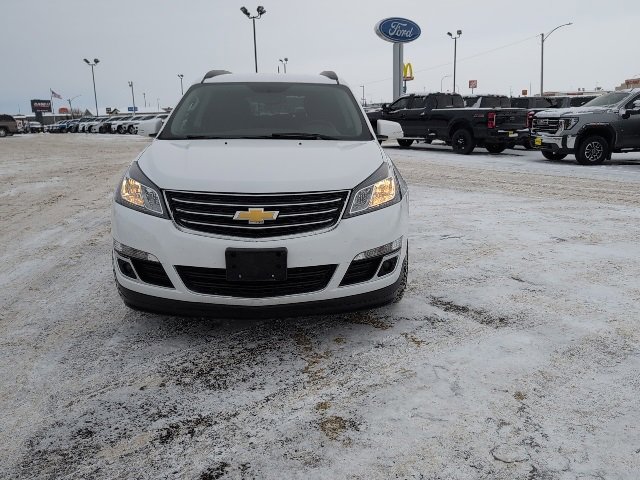 Used 2017 Chevrolet Traverse 1LT with VIN 1GNKVGKD4HJ214845 for sale in Fergus Falls, Minnesota