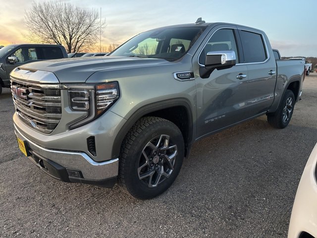 2026 Gmc Sierra 1500 SLT photo 2